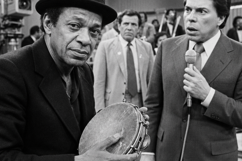 Silvio Santos Perguntou ao Vivo: ‘Por que Só um Pandeiro?’ — A Resposta de Jackson Calou Todos