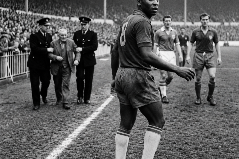 A Primeira Vez que Pelé e Garrincha Jogaram Juntos Durou 90 Minutos — O Mundo Nunca Mais Foi o Mesmo